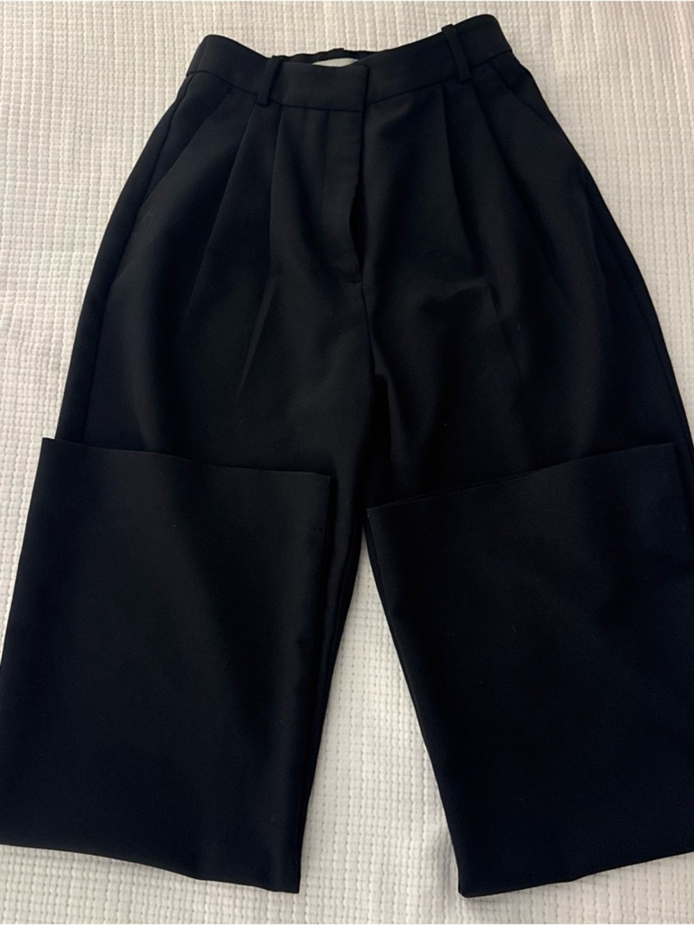 Abercrombie & Fitch Woman’s Wide-Leg Dress Pants